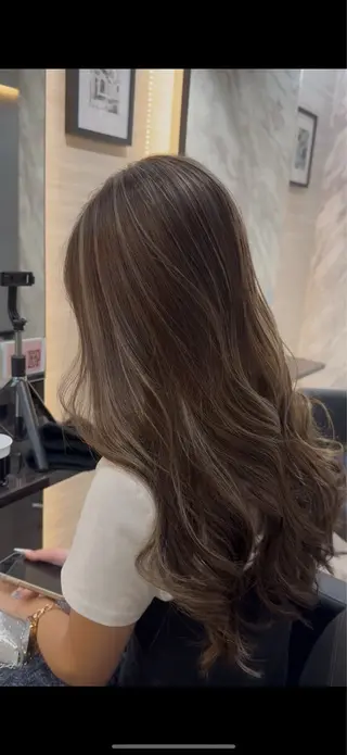 ロング ハイトーンカラー/ ハイライトJUNKIのヘアスタイル