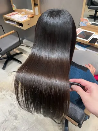 ロング 【お悩み解決のプロ】 ハヤシタクミのヘアスタイル