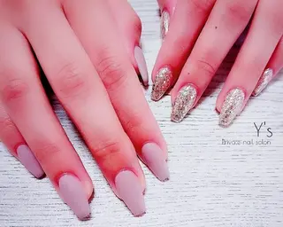 ネイル YUMI NAGAI のネイルデザイン