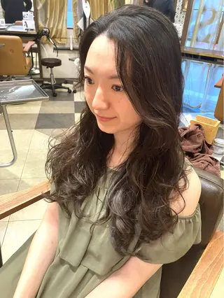 ロング 阿部 雲母のヘアスタイル