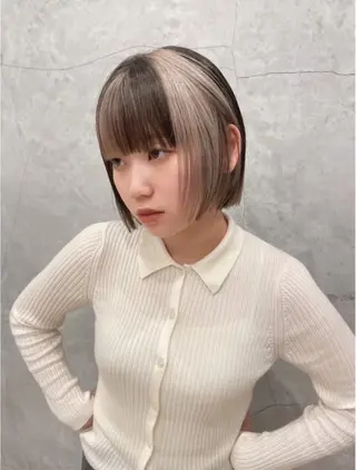 ショート 草野ゆずき⌇縮毛矯正 ⌇Wカラー⌇レイヤーのヘアスタイル