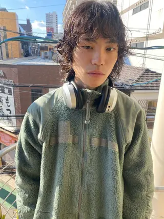 ショート パーマ メンズ qiie/ワンカラー インナーカラーのヘアスタイル