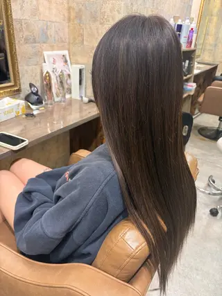 ロング 前田 みのりのヘアスタイル