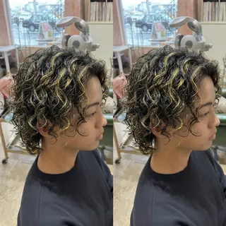 カラー パーマ メンズ おおやま たくみのヘアスタイル