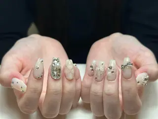 ネイル NIE NAIL Luxeのネイルデザイン