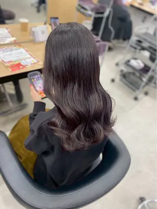 ロング カラー 韓国レイヤー透明感 艶カラー美髪縮毛矯正のヘアスタイル