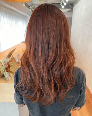 ロング カラー moro 丁寧なカウンセリングのヘアスタイル