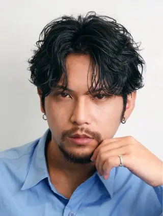 パーマ メンズ 中谷海里/フェザー パーマ/スパイキーのヘアスタイル