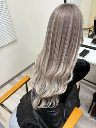 ロング uiki シールエクステのヘアスタイル