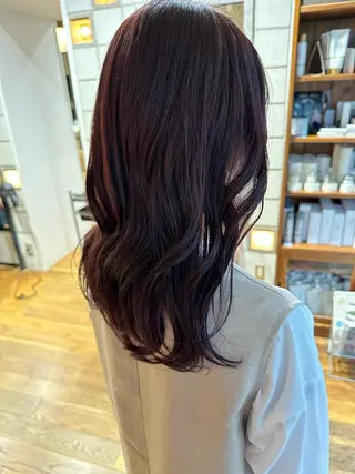 ロング カラー 塩澤 榛奈のヘアスタイル