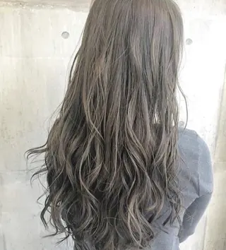 カラー Joule 銀座のヘアスタイル