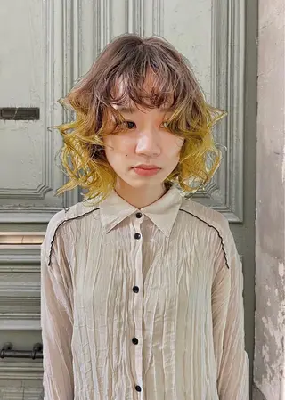 カラー 🎀ボブ+ハイトーン シュカ👶🏻のヘアスタイル