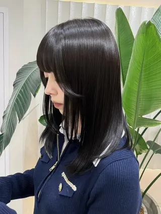 セミロング カラー ラベンダー💜グレー 🩶ミント‪🩵のヘアスタイル