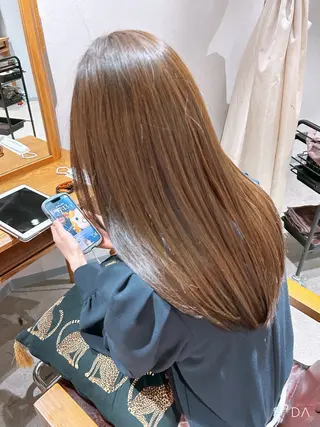 セミロング 髪質改善✨ストレート オグ✂️/ショートのヘアスタイル