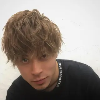 ショート 村澤 拓弥のヘアスタイル