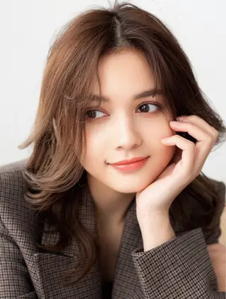 セミロング 🧶 Towa 艶髪カラー🧶のヘアスタイル