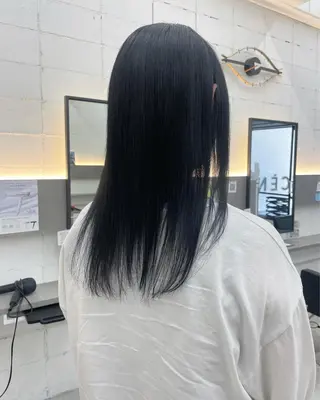 セミロング カラー ヘアアレンジ 💙韓国レイヤー 寒色カラー💙のヘアスタイル