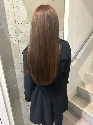ミディアム カラー ウルフカット レイヤーカット上柿のヘアスタイル