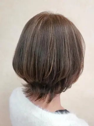 ショート カラー 髪質改善 常世田のヘアスタイル