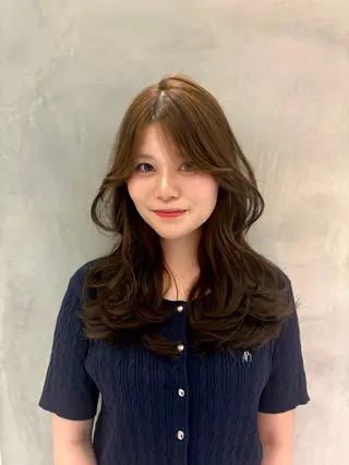 セミロング カラー 柔らかい縮毛矯正 Yu🫧銀座🩶のヘアスタイル