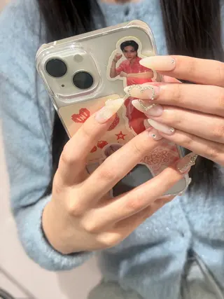 ネイル 𝑵𝑰𝑲𝑶 ◎パラジェル認定のネイルデザイン