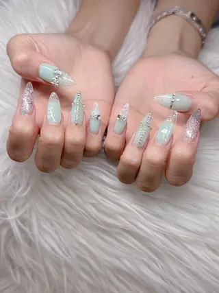 ネイル Lee Nailsのネイルデザイン