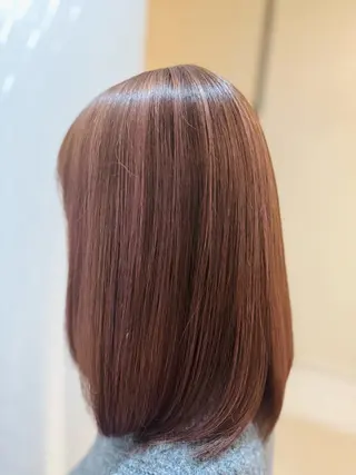 ミディアム カラー 小楠 菜美のヘアスタイル