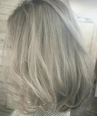 ミディアム カラー 畑中秀平💛艶髪💜 Babylon 代表のヘアスタイル