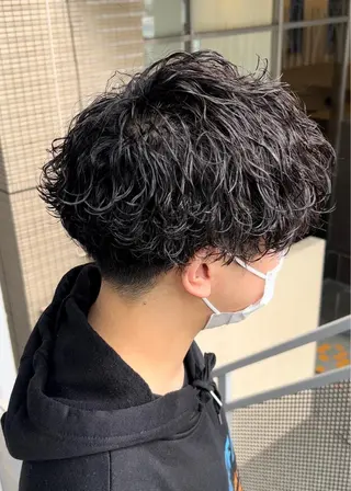パーマ メンズ 曲がる縮毛矯正 LIBER 岩名のヘアスタイル
