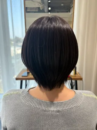 ショート aina / n.w.hのヘアスタイル