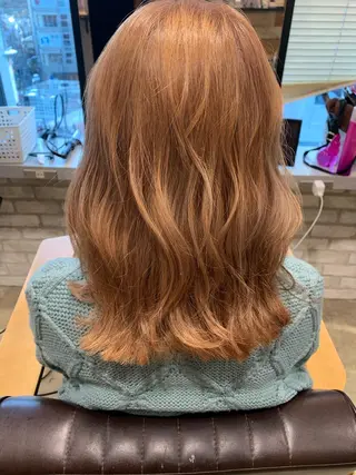 ミディアム カラー 江畑 匠 新宿三丁目 徒歩30秒⭐️のヘアスタイル