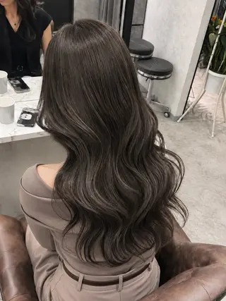 セミロング カラー 🦋透明感カラー✖️ 髪質改善🦋光希のヘアスタイル