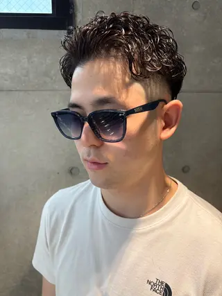 ショート パーマ メンズ ラフでキマる色気ヘア 鈴木教介👯‍♀️のヘアスタイル