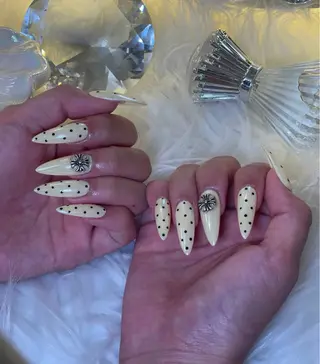 ネイル Rinaky Amee Nailのネイルデザイン