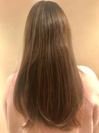 ロング カラー 鎌田 愛のヘアスタイル