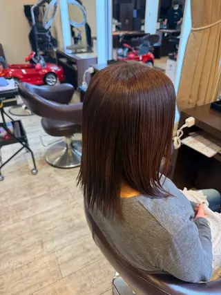 ミディアム カラー 今出 咲紘のヘアスタイル