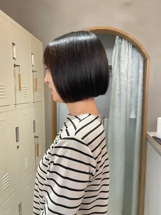 ショート オリーブベージュ/ボ ブ縮毛矯正たまき🧡のヘアスタイル