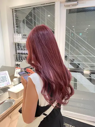 ロング カラー ヘアアレンジ 艶カラー✨縮毛矯正✨ 翁長孝輔のヘアスタイル