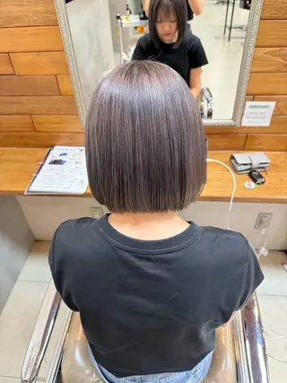 ショート カラー 太田 明伽のヘアスタイル