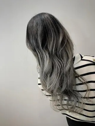 ロング カラー ヘアアレンジ VIM hairおもろまち店のヘアスタイル