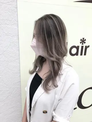 セミロング カラー LOOP hairのヘアスタイル