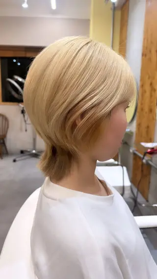 ショート 🌙ヘーゼルベージュ レイヤーカット🌙のヘアスタイル