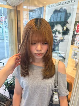 セミロング 🪐海外hair/パ ーマ/暖色/ミミ🌼のヘアスタイル