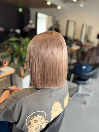 ショート カラー 山路 結花のヘアスタイル