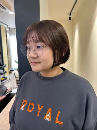ショート カラー hubhair レイヤー/透明感のヘアスタイル