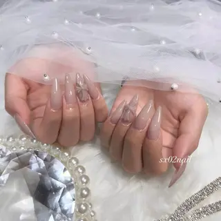 ネイル 𝑆𝐸𝑅𝐴♡ 大人ギャル ワンホンのネイルデザイン