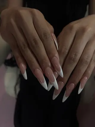 ネイル Nailstudio Hulmのネイルデザイン
