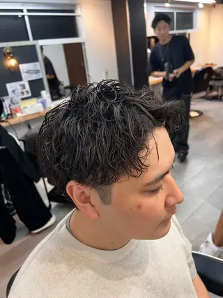 ショート メンズカット、パーマ 特化🔥🌊瀬川竜生のヘアスタイル