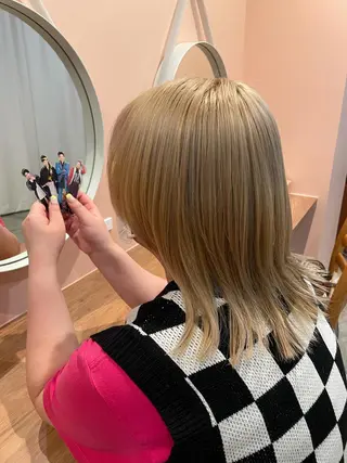 ミディアム カラー ヘアアレンジ REONA🪽✨薬院 レイヤーカット🫧のヘアスタイル