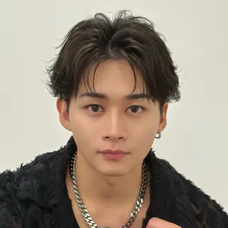 ショート カラー パーマ メンズ 【メンズ特化】 鈴汰郎/毛流れパーマのヘアスタイル